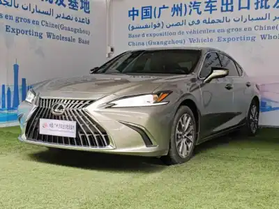 Lexus ES 300 h