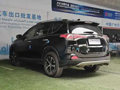 2018 Toyota RAV 4 thumbnail 4