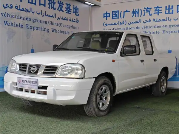 Nissan D22 Pickup, gasoline version