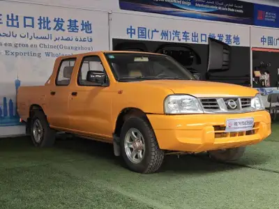 2014 Nissan D22 Pickup, gasoline version thumbnail 3