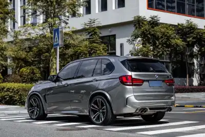 2015 BMW X5 M thumbnail 3