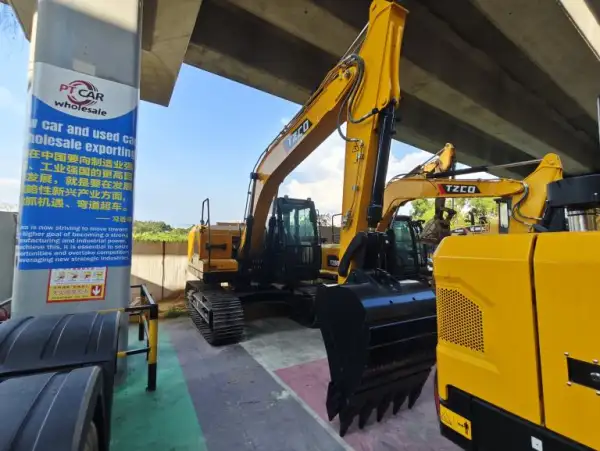 TZ TZ130 Tracked Hydraulic Excavator
