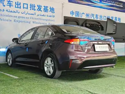 2020 Toyota New Corolla Hybrid thumbnail 4