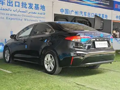 2020 Toyota New Corolla Hybrid thumbnail 4