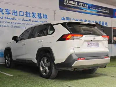 2023 Toyota RAV 4  thumbnail 4