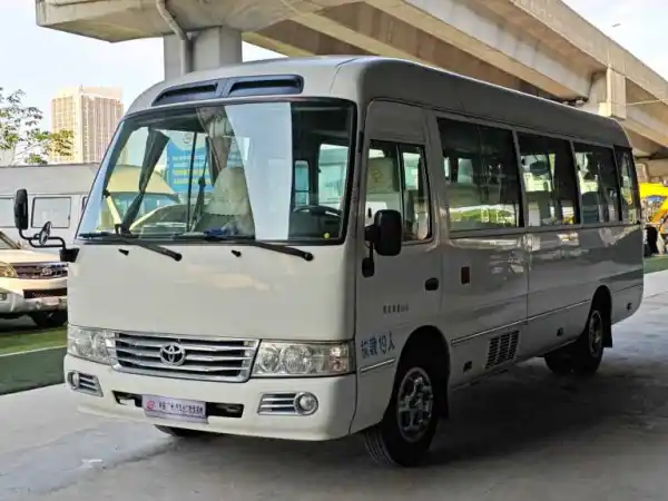 Toyota Toyota Coaster minibus, gasoline