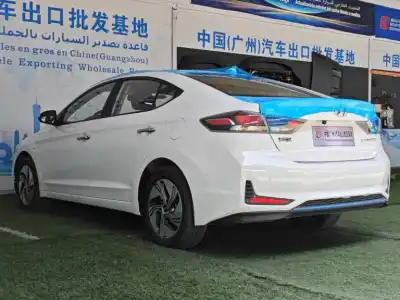 2020 Hyundai Hyundai Elantra Plug-in Hybrid thumbnail 4
