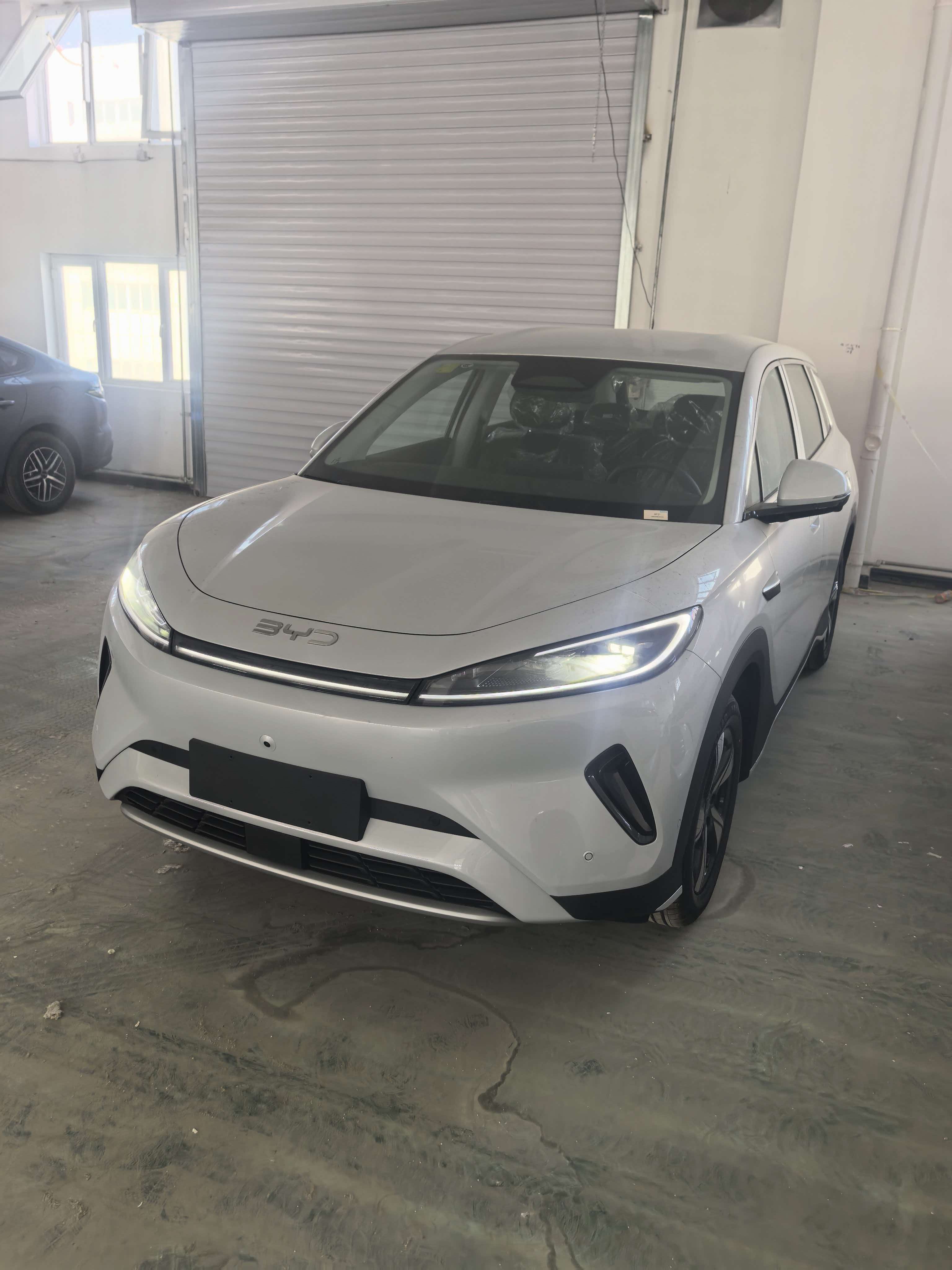 2026 BYD Sealion 05 EV thumbnail 3